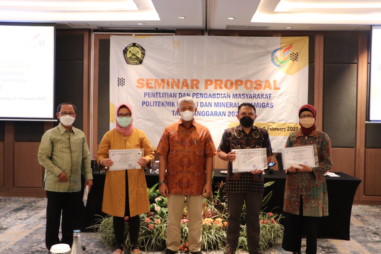 Seminar Proposal Penelitian dan Pengabdian Kepada Masyarakat Tahun 2022 PEM Akamigas