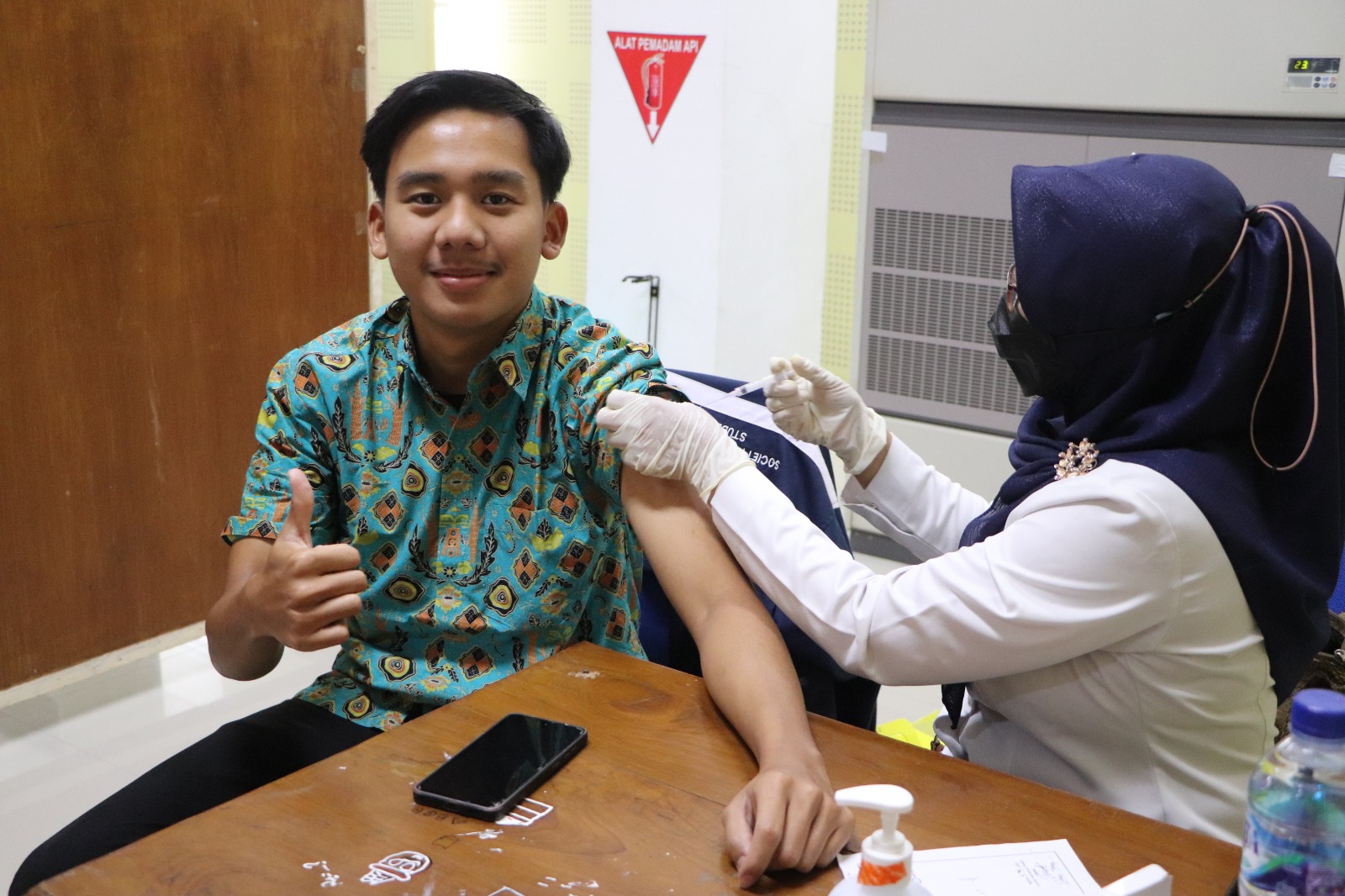 Tetap Waspada dan Bentengi Diri dengan Vaksin Booster 2